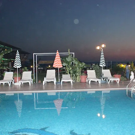 Adahan Hotell *